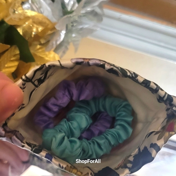 Brand new Gucci exclusive bundle - Picture 12 of 15